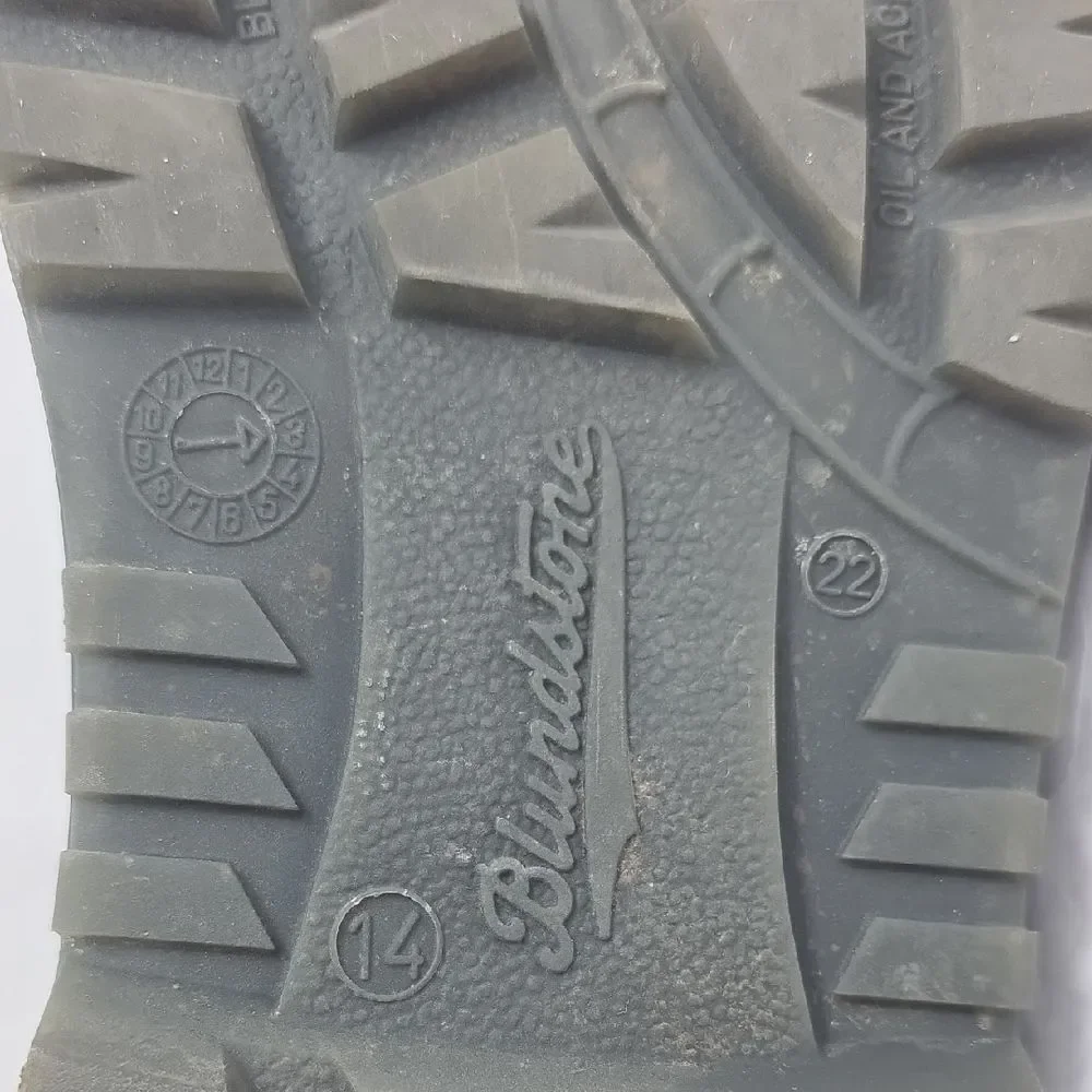 Blundstone stout brown